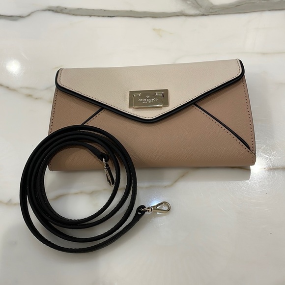 Kate Spade Cream-Flesh-Black Crossbody Bag—Like New!!  Removable Strap—Great!! - Picture 1 of 8